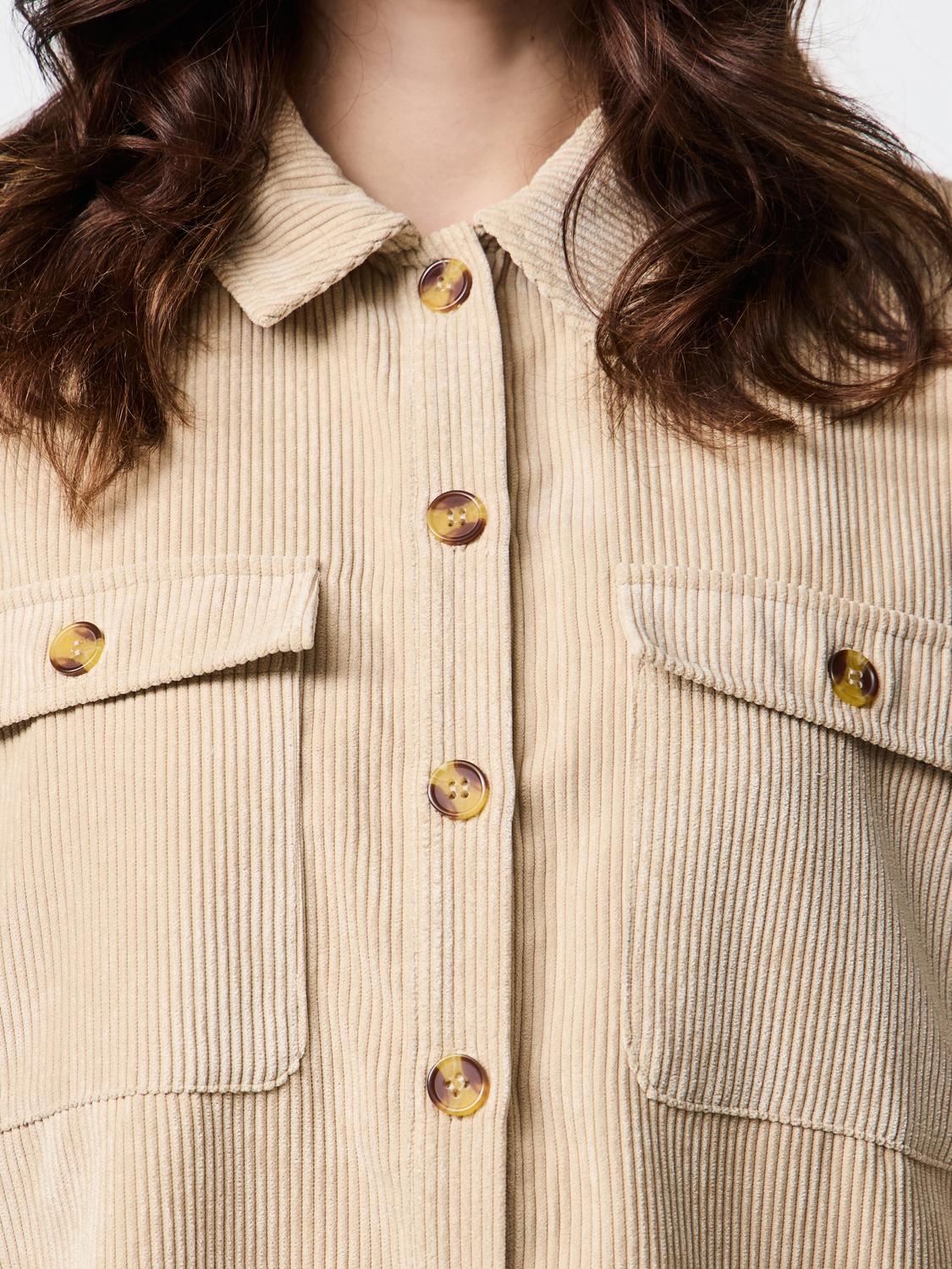 model_shot-detail